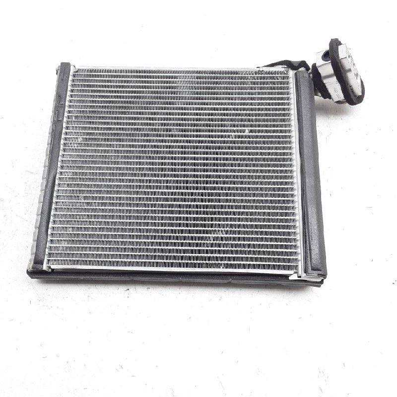 AIRCOVERDAMPER Toyota Prius Plus (ZVW4) (01-2011/-), Gebruikt, Toyota