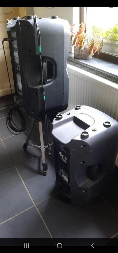 Mooie muziekinstallatie met grote boxen, Ophalen