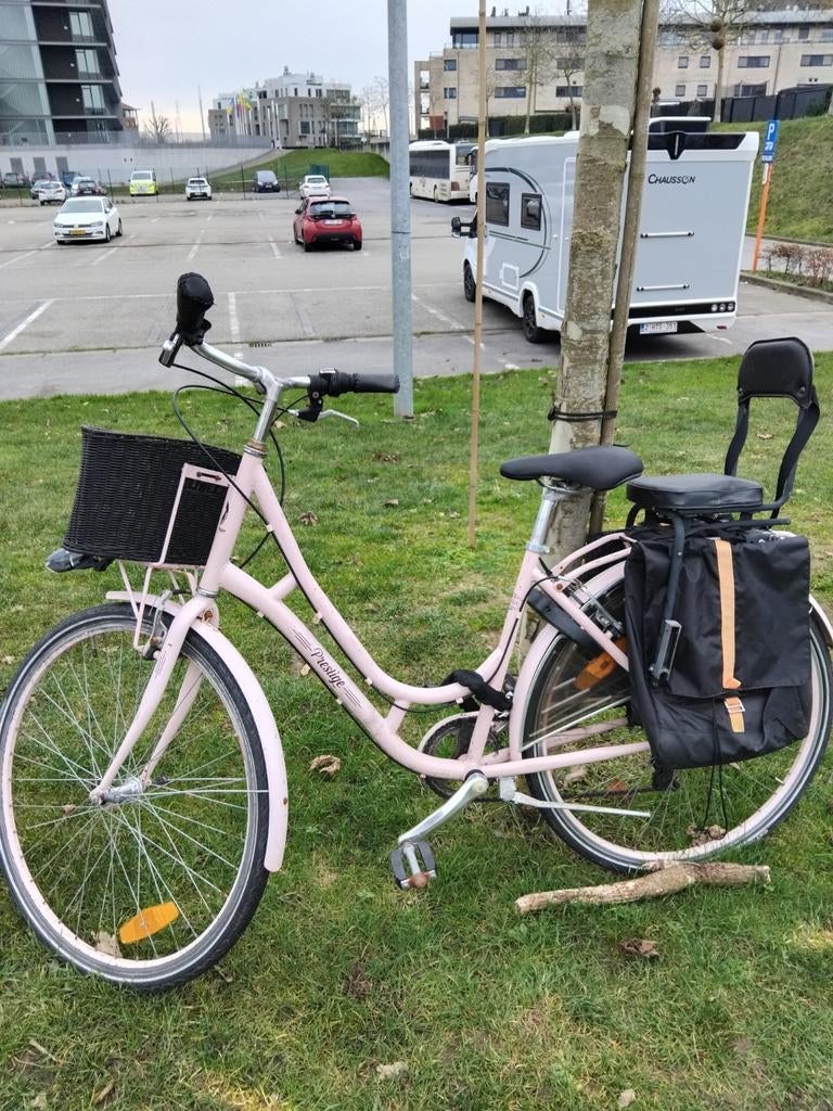 Vélo rose pour femmes à vendre, Enlèvement