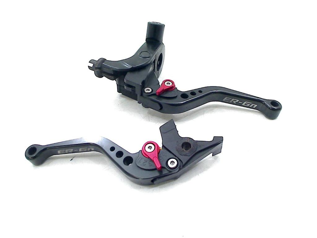 LEVIER DE FREIN ET D'EMBRAYAGE SPORT Kawasaki, Dhr. S. di Majo, Utilisé, Info@cama-motorparts.nl, P.J. Troelstraweg 8 8
3144 CX  MAASSLUIS, NL