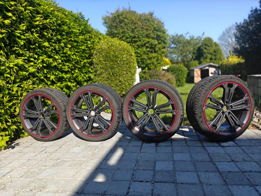 Originele Sevilla 18" met banden, Autos : Pièces & Accessoires, Pneus & Jantes, Pneus et Jantes, 4 Saisons, Véhicule de tourisme