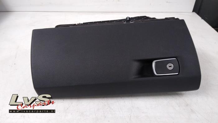 Dashboardkastje van een BMW 3-Serie, Auto-onderdelen, Dashboard en Schakelaars, BMW, Gebruikt, 3 maanden garantie, Ophalen of Verzenden