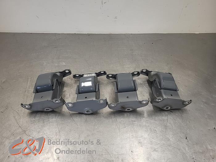 Kit charnières d'un Renault Trafic, Autos : Pièces & Accessoires, Autres pièces automobiles, Renault, Utilisé, 3 mois de garantie