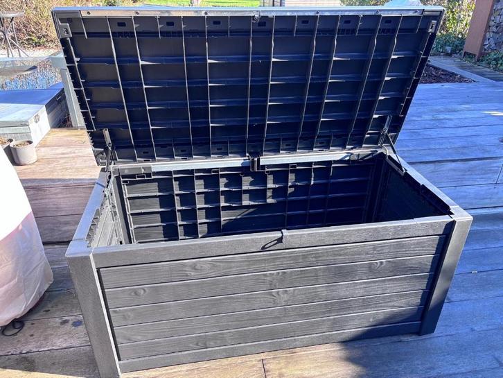 Opbergbox Keter 630 L. NIEUW. €224 betaald. Net te klein., Jardin & Terrasse, Stockage & Armoires de jardin, Neuf, Autres types