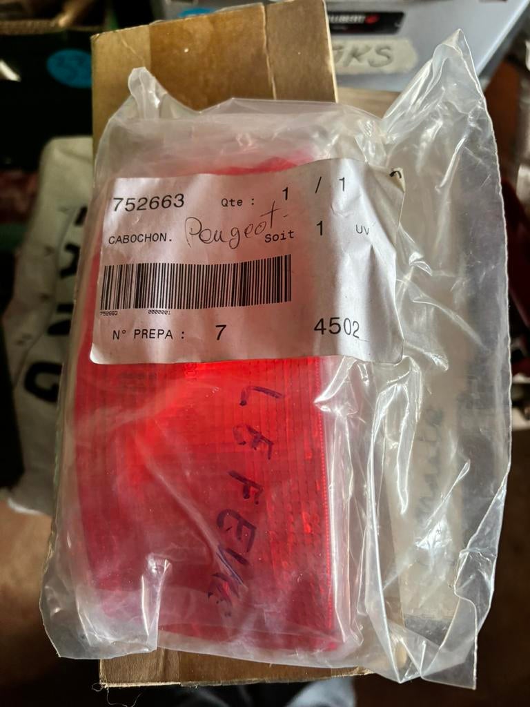 Glas achterlicht Peugeot scooter Buxy oa, Ophalen of Verzenden, Peugeot