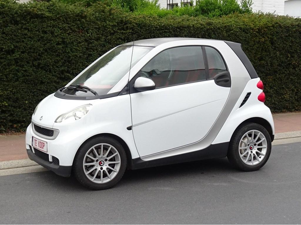 Smart forTwo   Coupe 1.0i Mhd Passion Softouch, Auto's, Smart, Automaat, Euro 5, https://public.car-pass.be/vhr/22b8e1e9-2f2d-4553-b023-1d106a1f45ef