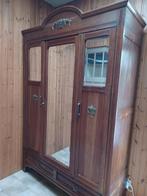 Antieke spiegelkast, Enlèvement