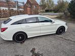 Mercedes CLA 180 SHOOTING BRAKE PACK AMG, Auto's, Mercedes-Benz, CLA, 4 cilinders, Alcantara, Wit