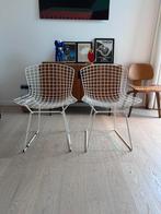 2 chaises Bertoia - blanches - prix pour le set, Maison & Meubles, Chaises, Enlèvement ou Envoi, Blanc