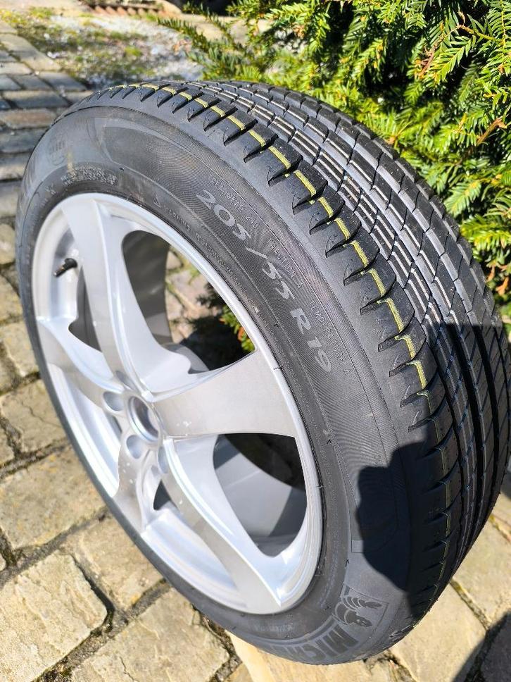 Pneu Michelin 205 / 55 R19 et jante ALU, Autos : Pièces & Accessoires, Pneus & Jantes, Pneus et Jantes, Pneus été, 19 pouces, 205 mm