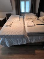 Twee 1 persoon matrassen 90/200 met matrasbeschermer, dekbed, Matras, 90 cm, Eenpersoons, Zo goed als nieuw
