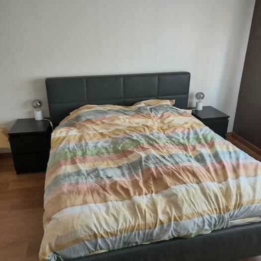 Stijlvol kunstlederen bedkader (160 x 200 cm), Huis en Inrichting, Slaapkamer | Bedden, Gebruikt, Tweepersoons, 160 cm, 200 cm