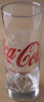 Coca Cola glas Real Magic met hartje en tekst COCA-COLA, Verzamelen, Glas en Drinkglazen, Ophalen of Verzenden, Nieuw