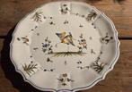 Antiek bord Moustiers/fait main., Antiek en Kunst, Ophalen of Verzenden