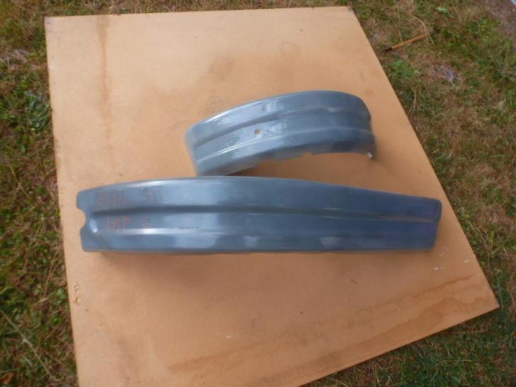 RENAULT Estafette: linkerbumperhoeken, Auto-onderdelen, Carrosserie, Bumper, Renault, Voor, Links, Gebruikt, Ophalen of Verzenden