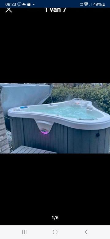 Love jacuzzi. In hartvorm gratis geleverd en geplaatst  beschikbaar voor biedingen
