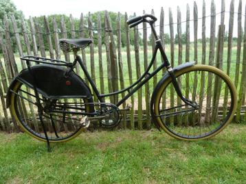 antieke fiets omafiets classic retro oldtimer