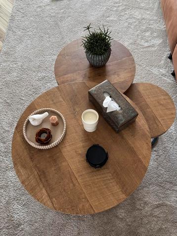 3 delige salontafel in mangohout beschikbaar voor biedingen