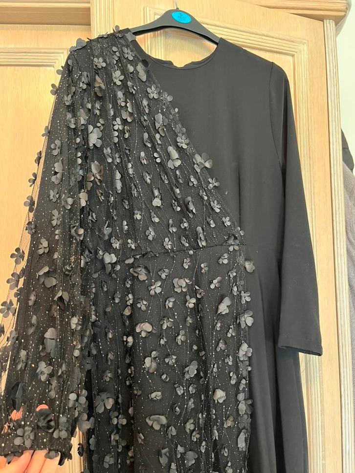 Trouwjurkje zwart, Kleding | Dames, Jurken, Gedragen, Maat 42/44 (L), Zwart, Onder de knie, Ophalen