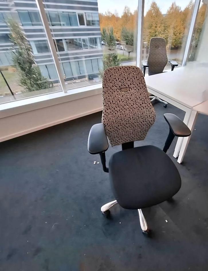 Fauteuils de bureau ergonomiques Kinnarps Plus 6/8, Maison & Meubles, Chaises de bureau, Comme neuf, Chaise de bureau, Noir, Ergonomique