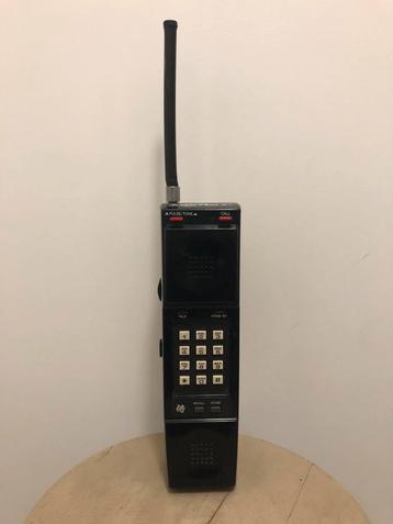 MK-1 satelliettelefoon • vintage • telecommunicatie beschikbaar voor biedingen