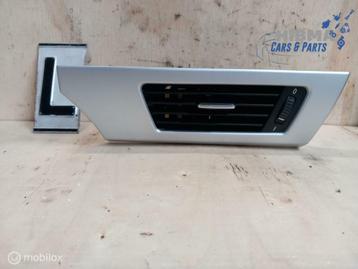 BMW 3-serie E90 / E91 Luchtrooster Links Voor  9130459 05-12 beschikbaar voor biedingen