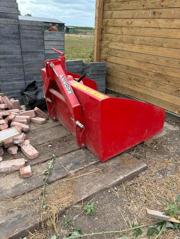Tractor bak merk peecon voor kleine tractor