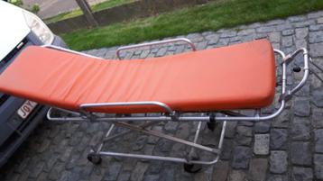 brancard en wervelplank en schepbrancard beschikbaar voor biedingen