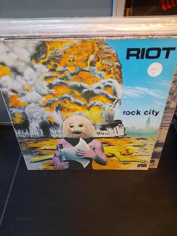 lp - riot - rock city - vak 2 beschikbaar voor biedingen