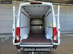 Iveco Daily 35S21 3.0L Automaat Black Edition 2025 model L2H, Auto's, Stof, Euro 6, 4 cilinders, Iveco