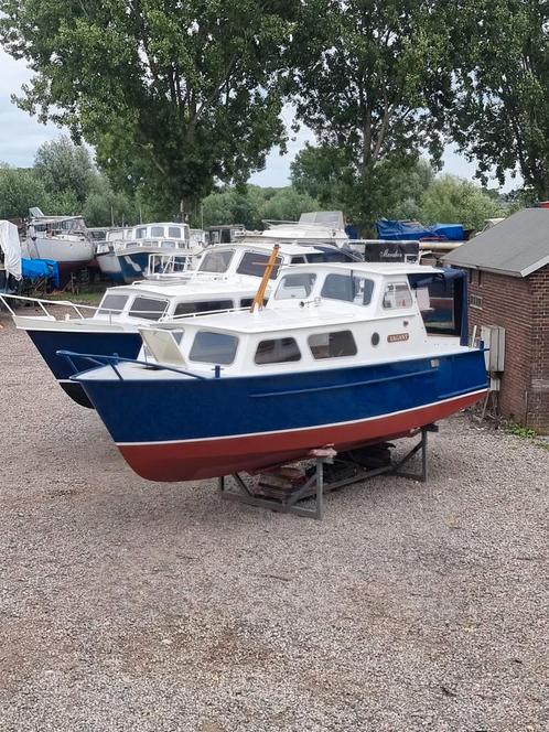 Zeer Nette Kruizer 7.80m, Watersport en Boten, Motorboten en Motorjachten, Zo goed als nieuw, Staal, 6 tot 9 meter, Diesel, Binnenboordmotor