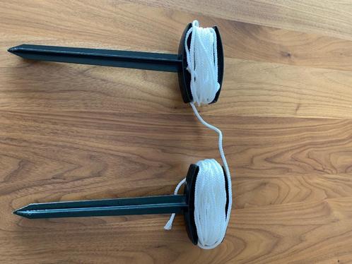 Gelijk nieuw kwalitatief tuingerief, twee zwarte plantenstok, Doe-het-zelf en Bouw, Gereedschap | Handgereedschap, Zo goed als nieuw