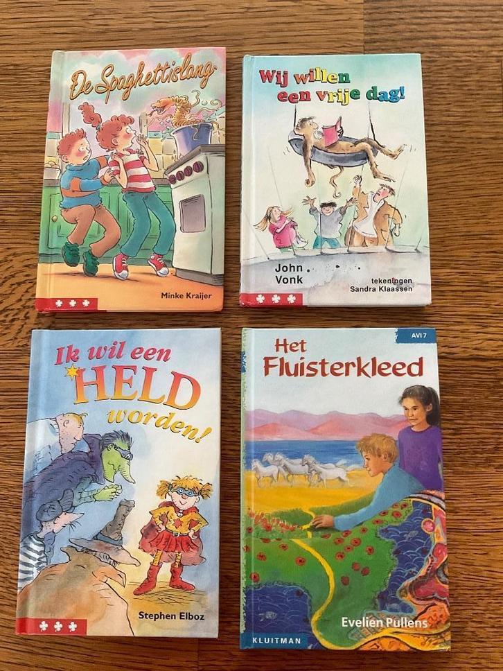 4 leesboekjes Uitgeverij Kluitman (AVI), Boeken, Kinderboeken | Jeugd | onder 10 jaar, Zo goed als nieuw, Ophalen