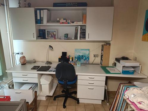Grote, witte bureau met bovenkast, Huis en Inrichting, Bureaus, Zo goed als nieuw, Bureau, Ophalen