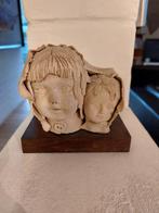 sculptuur keramiek 2 meisjeshoofden gertruyde puype, Ophalen of Verzenden