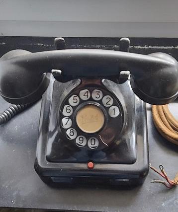 Oude telefoon toestel, Telecommunicatie, Vaste telefoons | Niet Draadloos, Ophalen of Verzenden, Zo goed als nieuw, Bakeliet