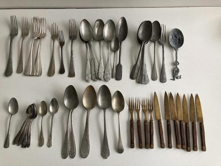 Lot Bestek lepels,vorken, messen versch. Modellen, Antiek en Kunst, Antiek | Bestek, Ophalen of Verzenden