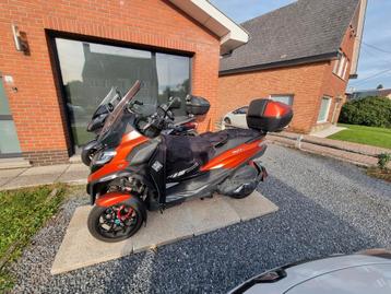 Scooter Piaggio MP3 400 SPORT  beschikbaar voor biedingen