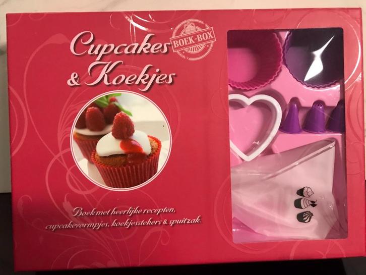CUPCAKES box - NIEUW - ideaal als geschenk, Collections, Jouets, Neuf, Enlèvement ou Envoi