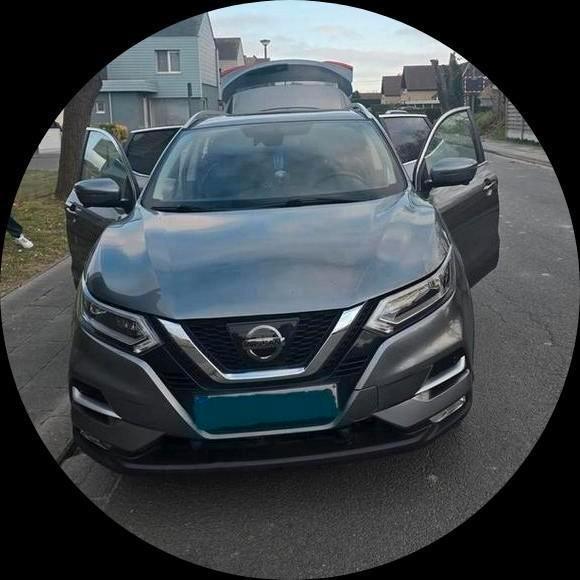 Nissan Qashqai 2018 1.2 benzinemotor‏109.000 kilometer
 Sens, Contacten en Berichten, Advies en Oproepen