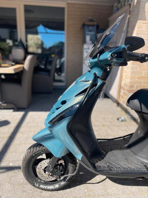 Piaggio zip 4takt A klasse ruilen met 2 takt, Fietsen en Brommers, Scooters | Piaggio, Zo goed als nieuw, Zip, Klasse A (25 km/u)