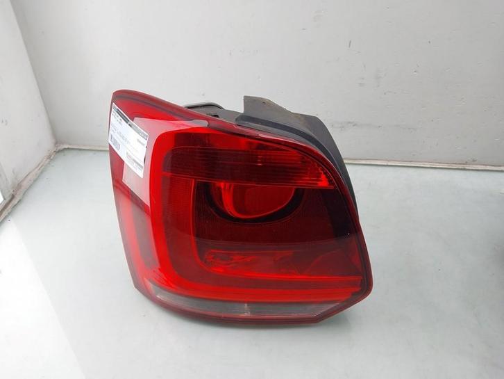 FEU ARRIÈRE GAUCHE Volkswagen Polo V (6R) (01-2009/05-2022), Autos : Pièces & Accessoires, Éclairage, Volkswagen, Utilisé
