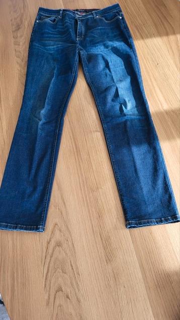 Mooie blauwe jeansbroek dames merk Blue iV mt 44 als nieuw