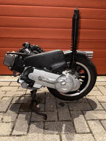 Vespa Sprint/Primavera 50cc 4T2V blok motorblok bwjaar 2017 beschikbaar voor biedingen