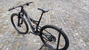 Specialized Stumpjumper Expert Carbone Evo 29 - 2014 disponible aux enchères