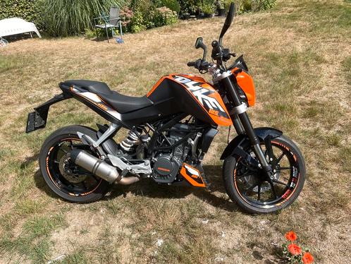 Ktm duke 125 2014, Motoren, Motoren | KTM, Particulier, Naked bike, 11 kW of minder, 1 cilinder, Minimaal motorrijbewijs A1, ABS