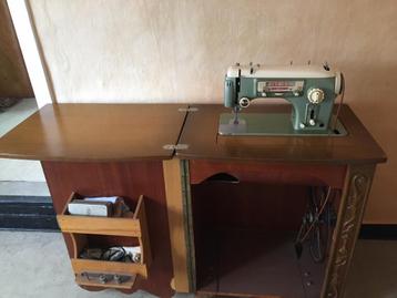 Naaimachine in kast, Enlèvement
