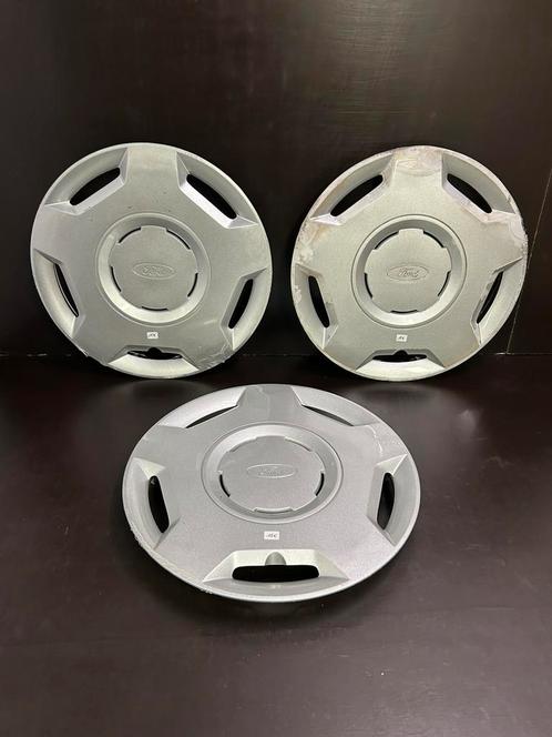 3 14" Ford Fiesta wieldoppen, Auto diversen, Wieldoppen, Gebruikt, Ophalen of Verzenden