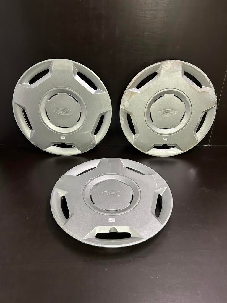 3 enjoliveurs Ford fiesta 14", Autos : Divers, Enjoliveurs, Utilisé, Enlèvement ou Envoi