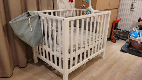 Box/Park TWF Timo wit + Matras + Matrasbeschermer + Koeka Pa, Kinderen en Baby's, Babyparken, Gebruikt, Vierkant, In hoogte verstelbaar